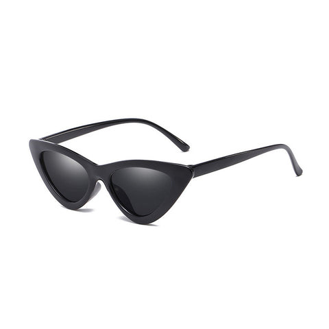 iGUETTA 2019 Small Cat Eye Sunglasses Women Retro Black White Cateye Sun Glasses Fashion Vintage Brand Designer Sunglasses