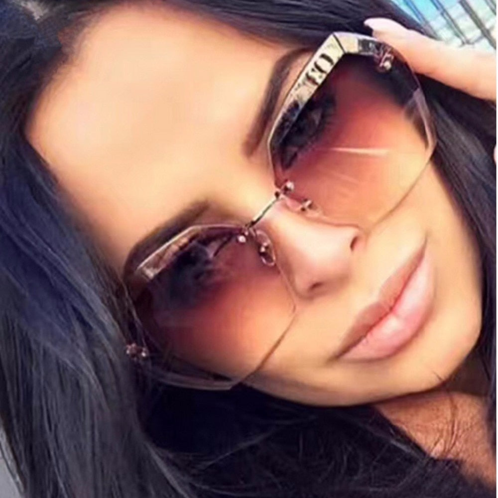 2019 Luxury Vintage Rimless Sunglasses Women Brand Designer Oversized Sunglasses Female Sun Glasses for Lady Mirror Shades UV400